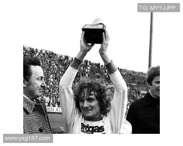 足球明星阿兰的妻子揭秘她的生活与事业成就 足球明星阿兰的妻子揭秘她的生活与事业成就